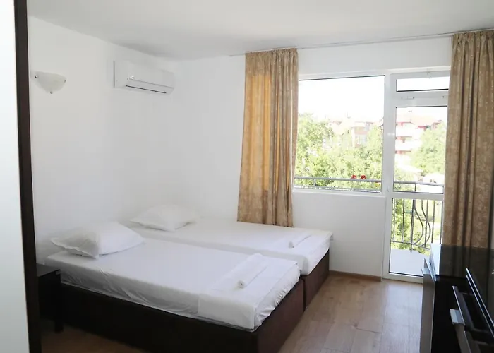 Vendégház Къща За Гости Равда 3*