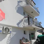 Къща За Гости Равда Guest house
