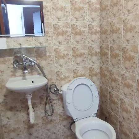Къща За Гости Равда 招待所